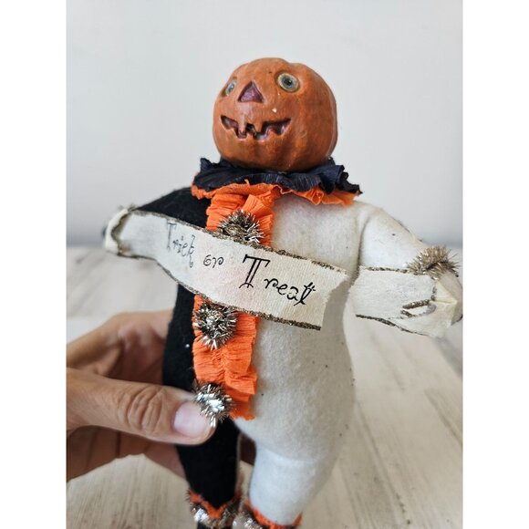 Bethany lowe pumpkin witch trick or treat statue RARE figurine plush shabby chic - Picture 8 of 9